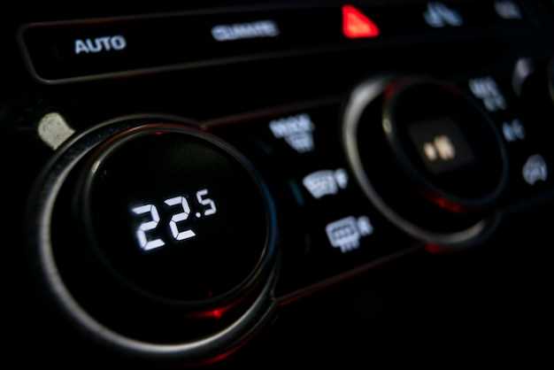 Замена и настройка датчика холостого хода на Mercedes 124: пошаговая инструкция