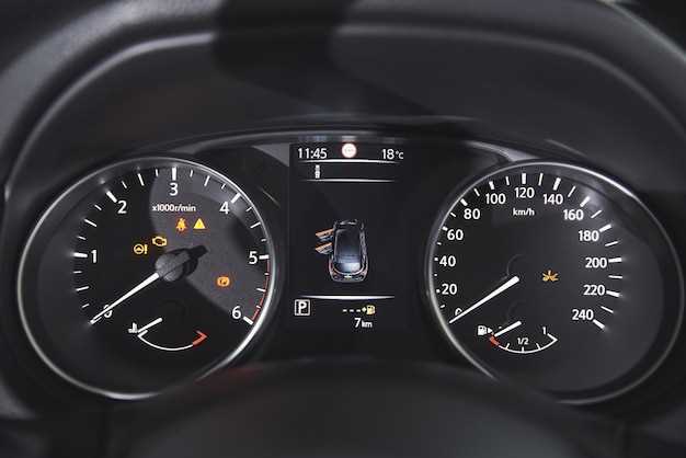 Пошаговая диагностика и монтаж датчика холостого хода на Mercedes 124